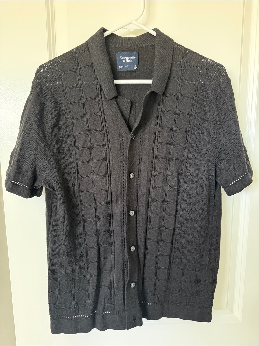 Abercrombie & Fitch Men's Black Short-Sleeve Button Knit Shirt